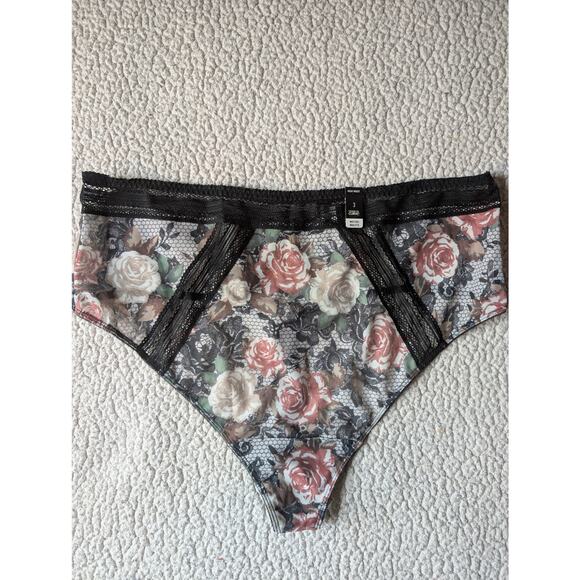 NWT Torrid High Waisted Thong Size 3 Floral Lace Print - Picture 1 of 6